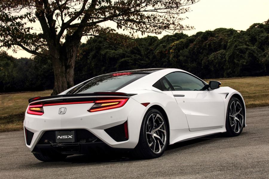  Honda NSX 2016 года  (JP) (фото 2 из 21)